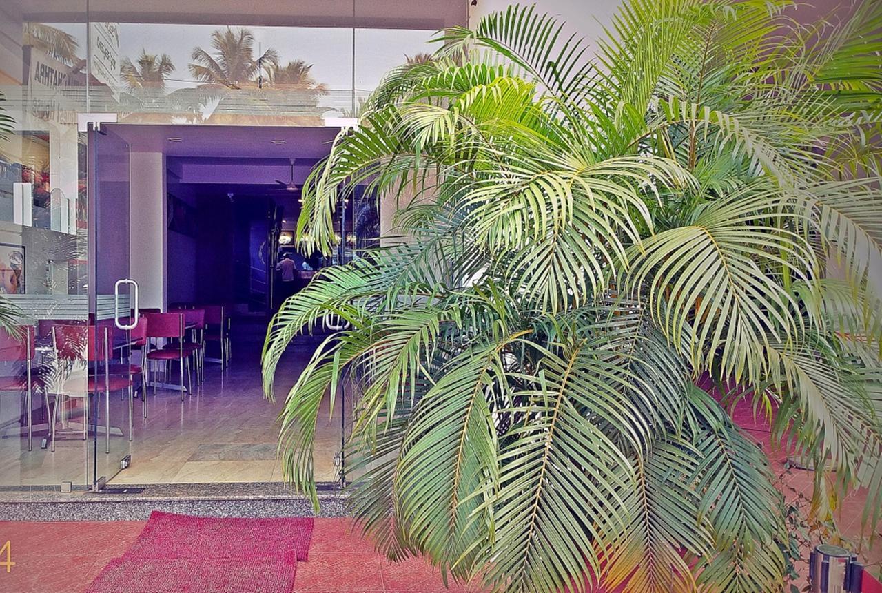 Hotel Mookambika Palace Kolluru Exterior photo